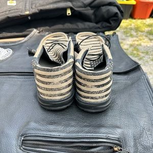 Hey dude size 10 men’s